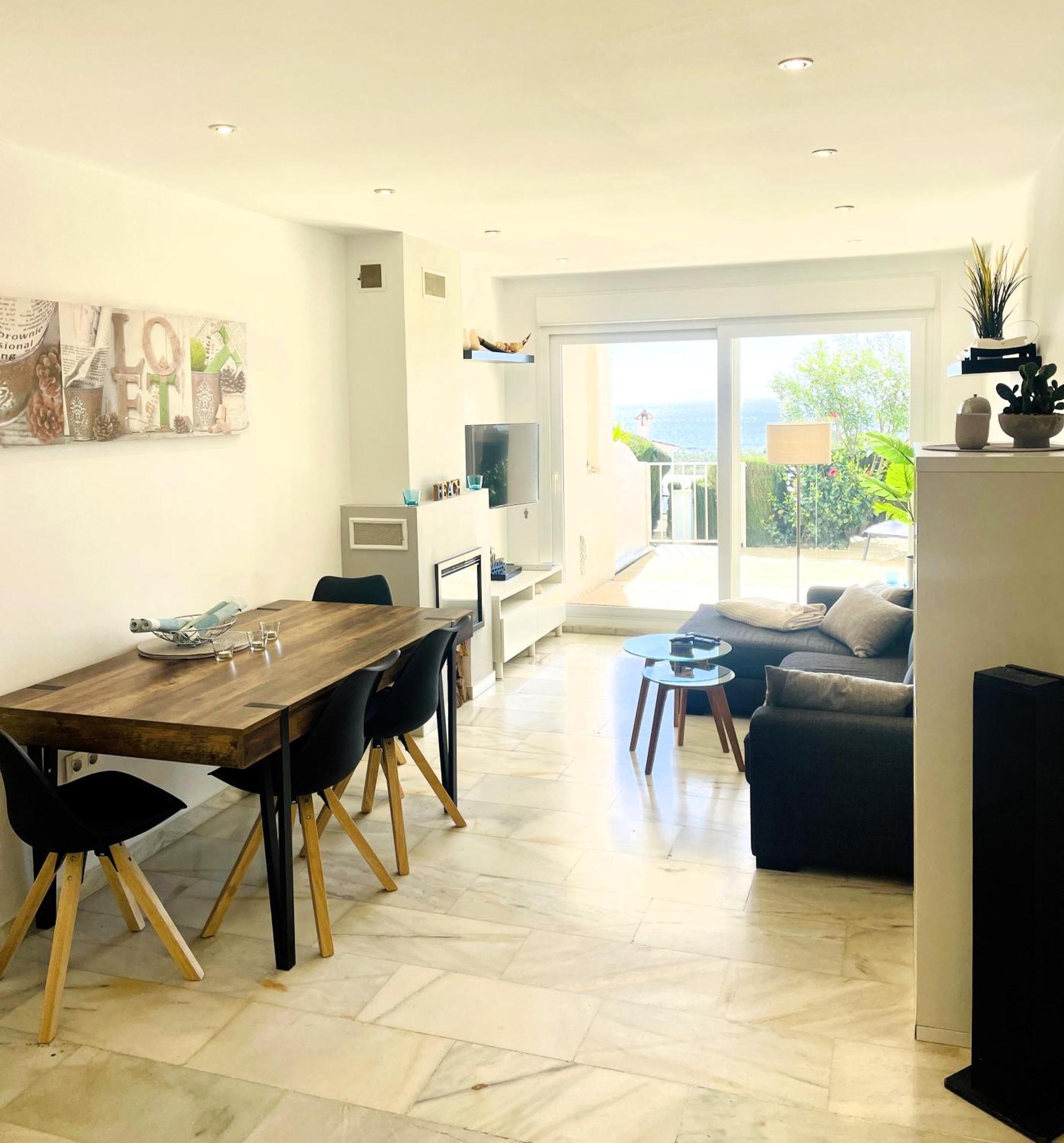 Modern Garden Apartment With A Fantastic Sea View And A Private Garden Sitio de Calahonda 외부 사진
